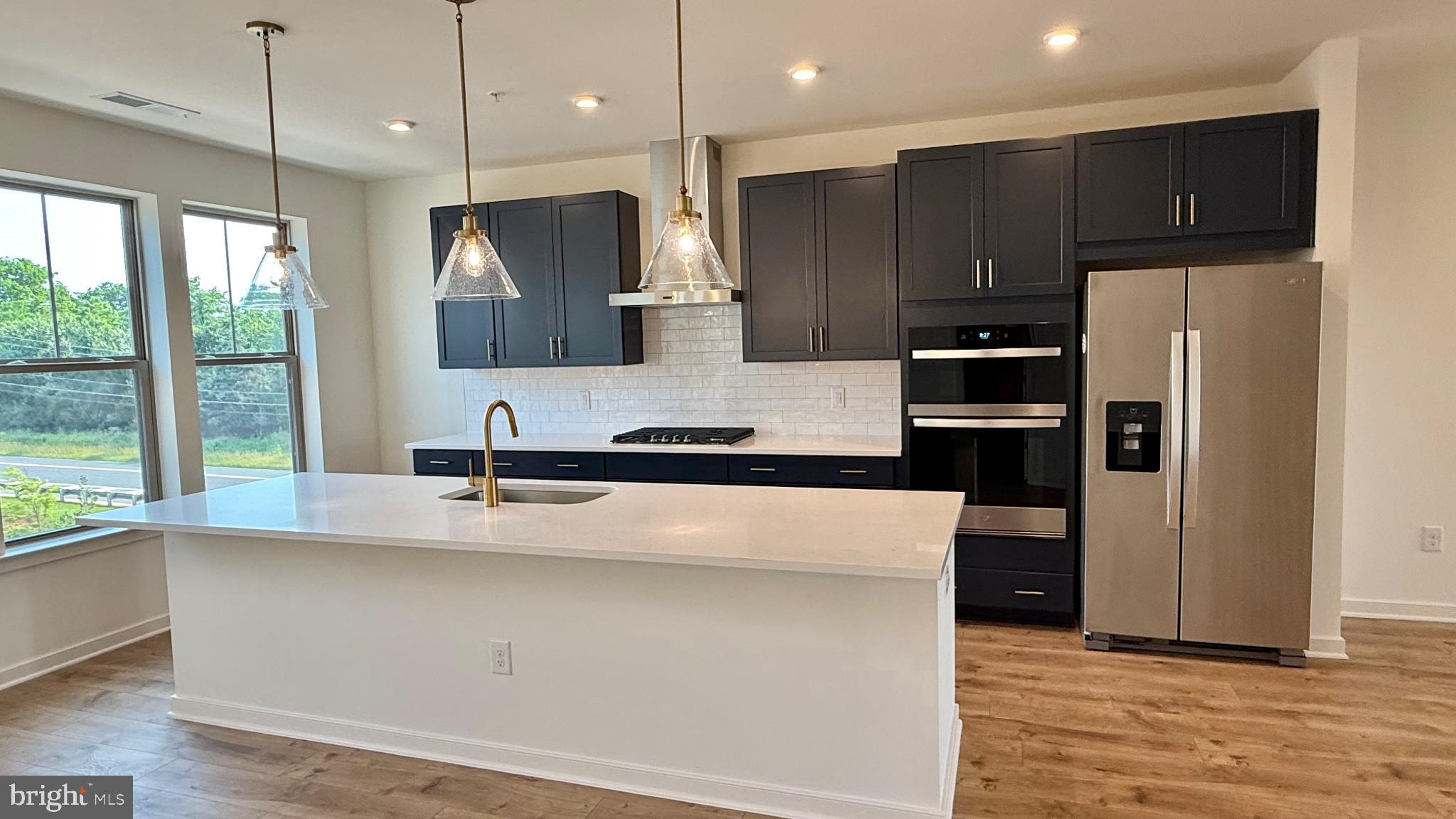 20977 BLUEBIRD SQUARE