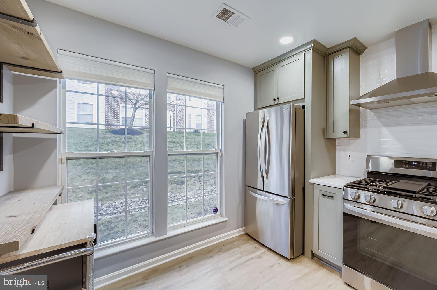 SILVERBROOK WOOD - Residential