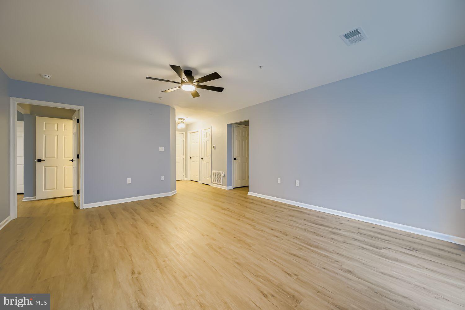 SILVERBROOK WOOD - Residential