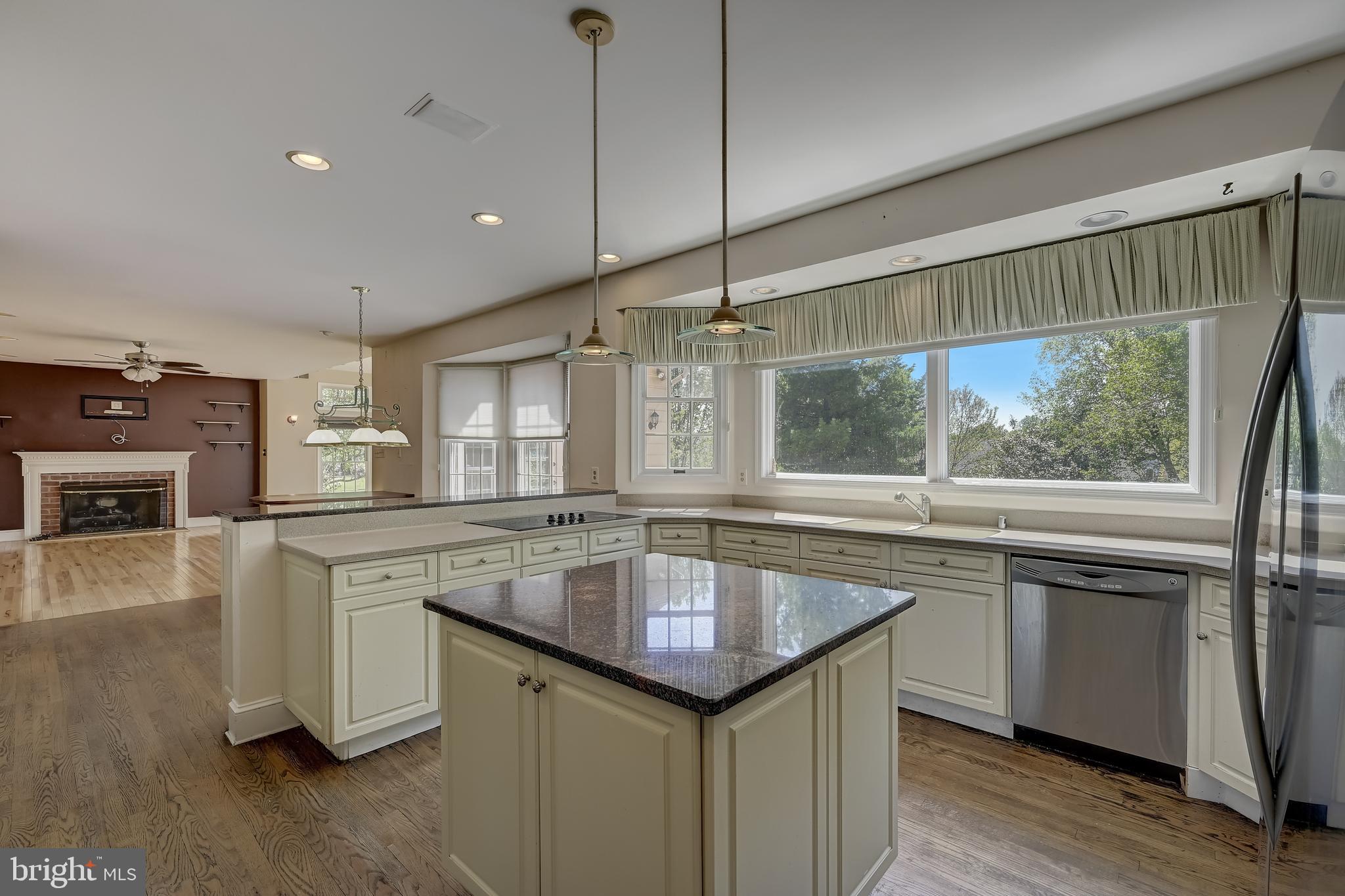 VILLAGE OF HARPERS CHOICE - Residential