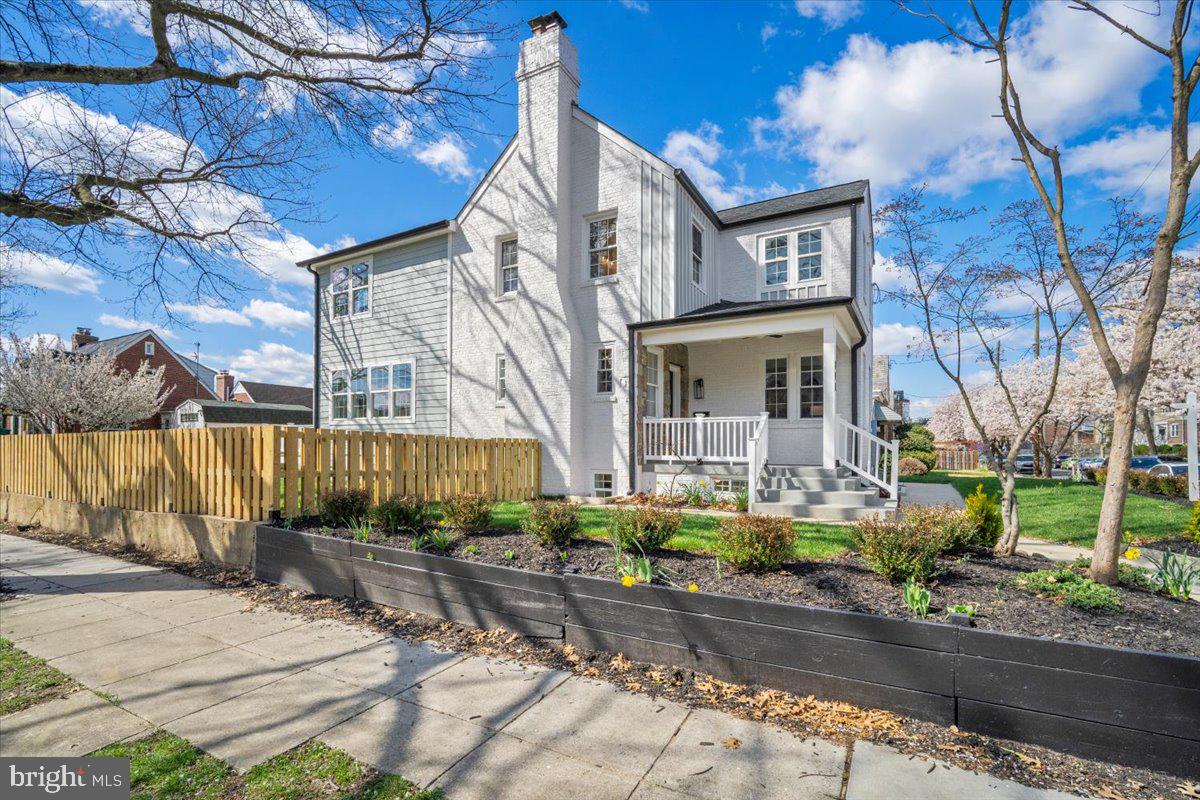 TAKOMA - Residential