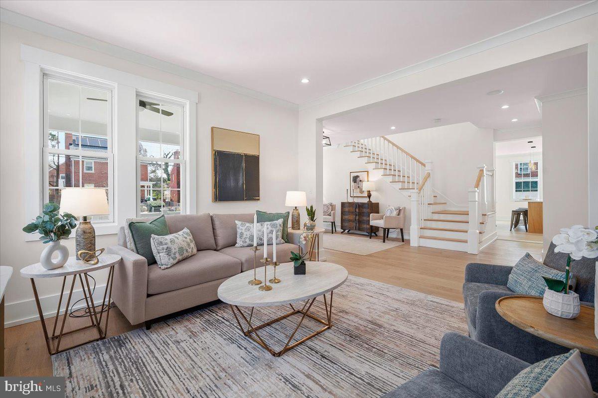 TAKOMA - Residential