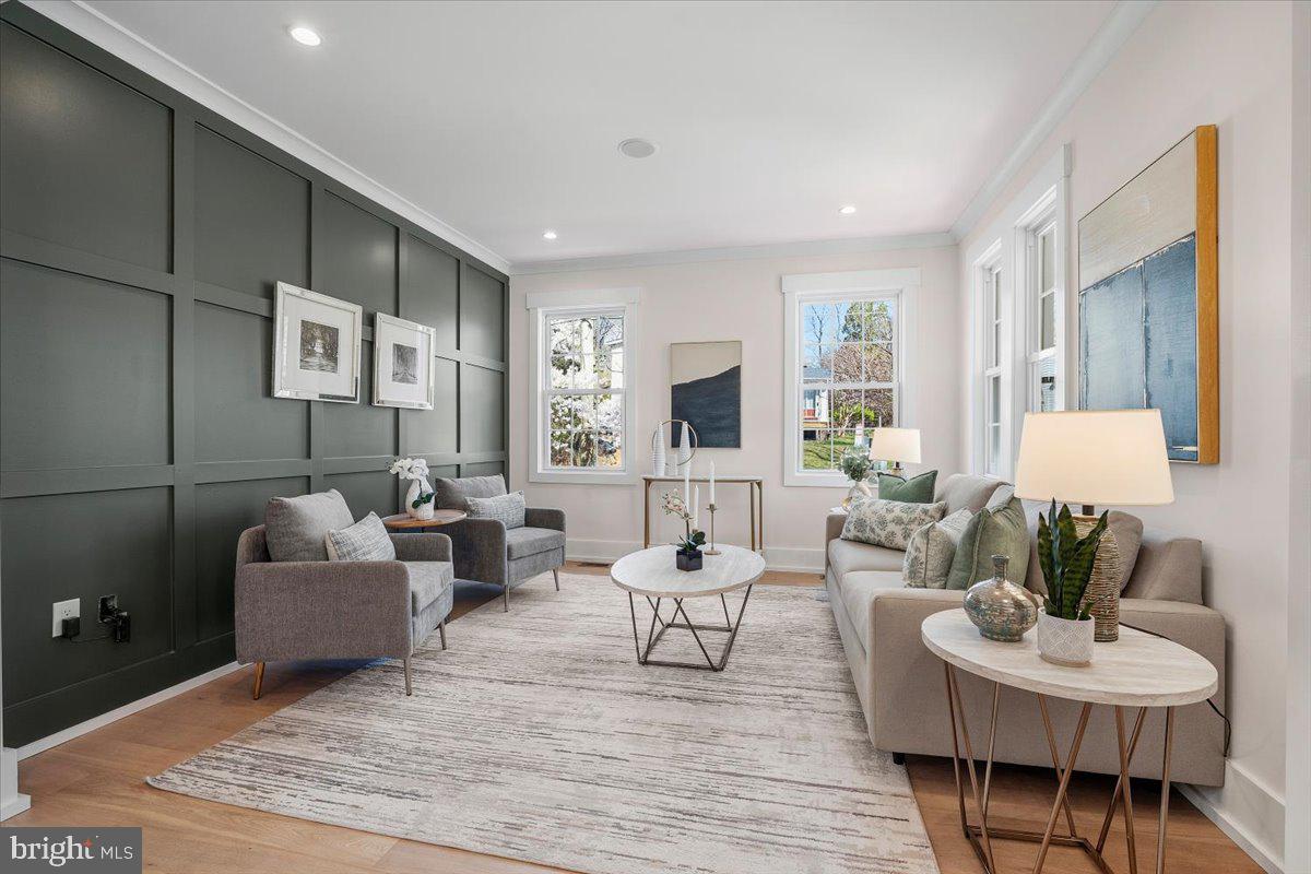 TAKOMA - Residential