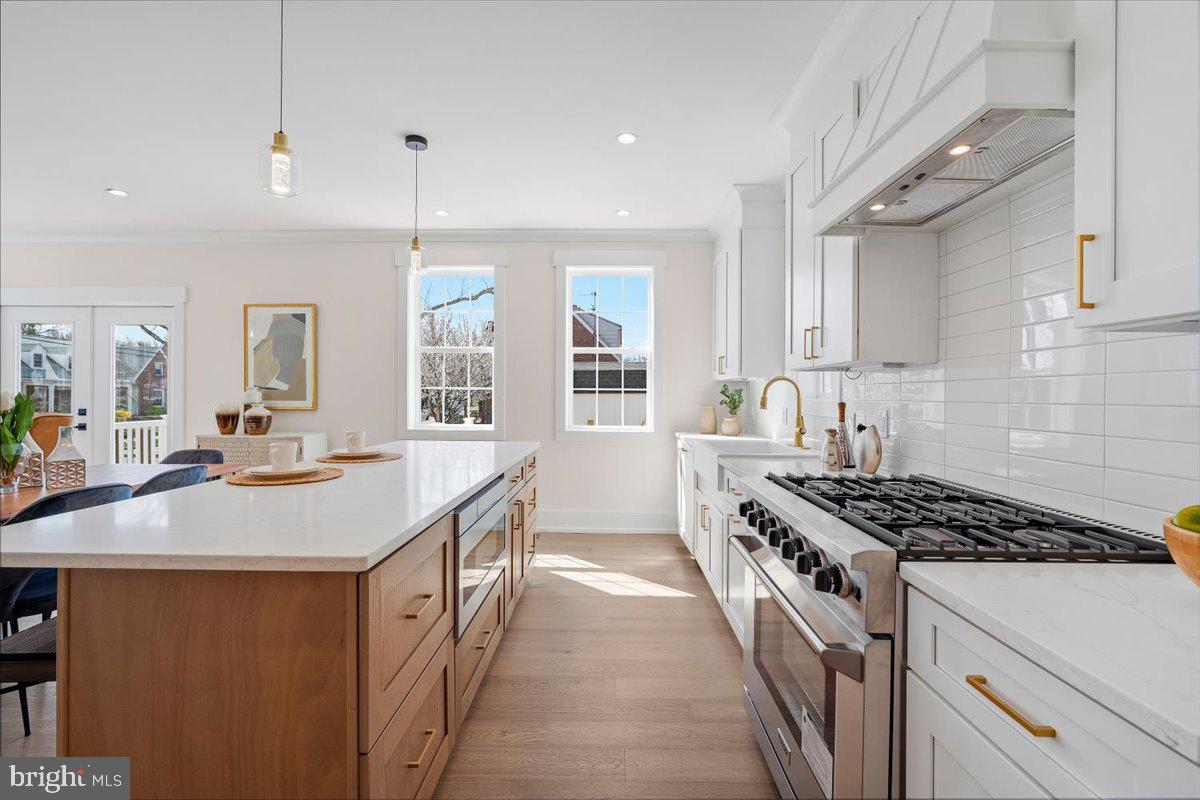 TAKOMA - Residential