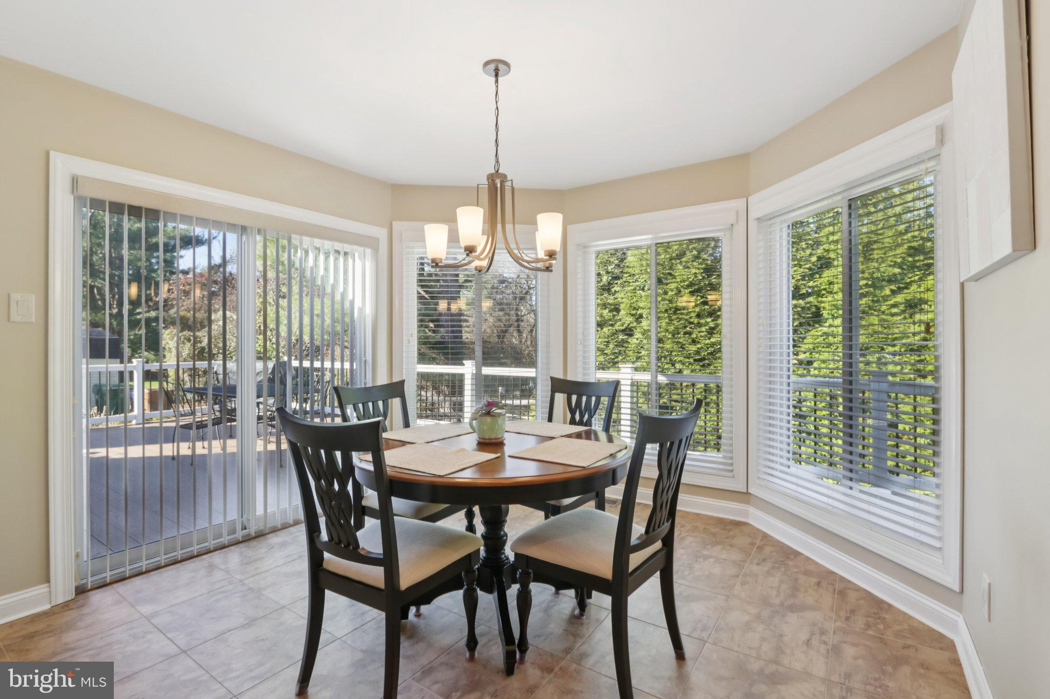 MAPLE GLEN - Residential