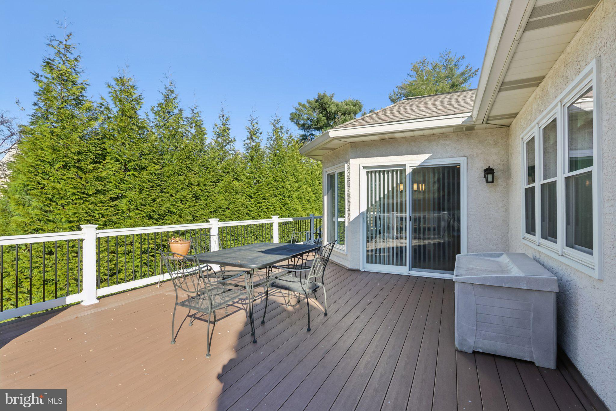 MAPLE GLEN - Residential