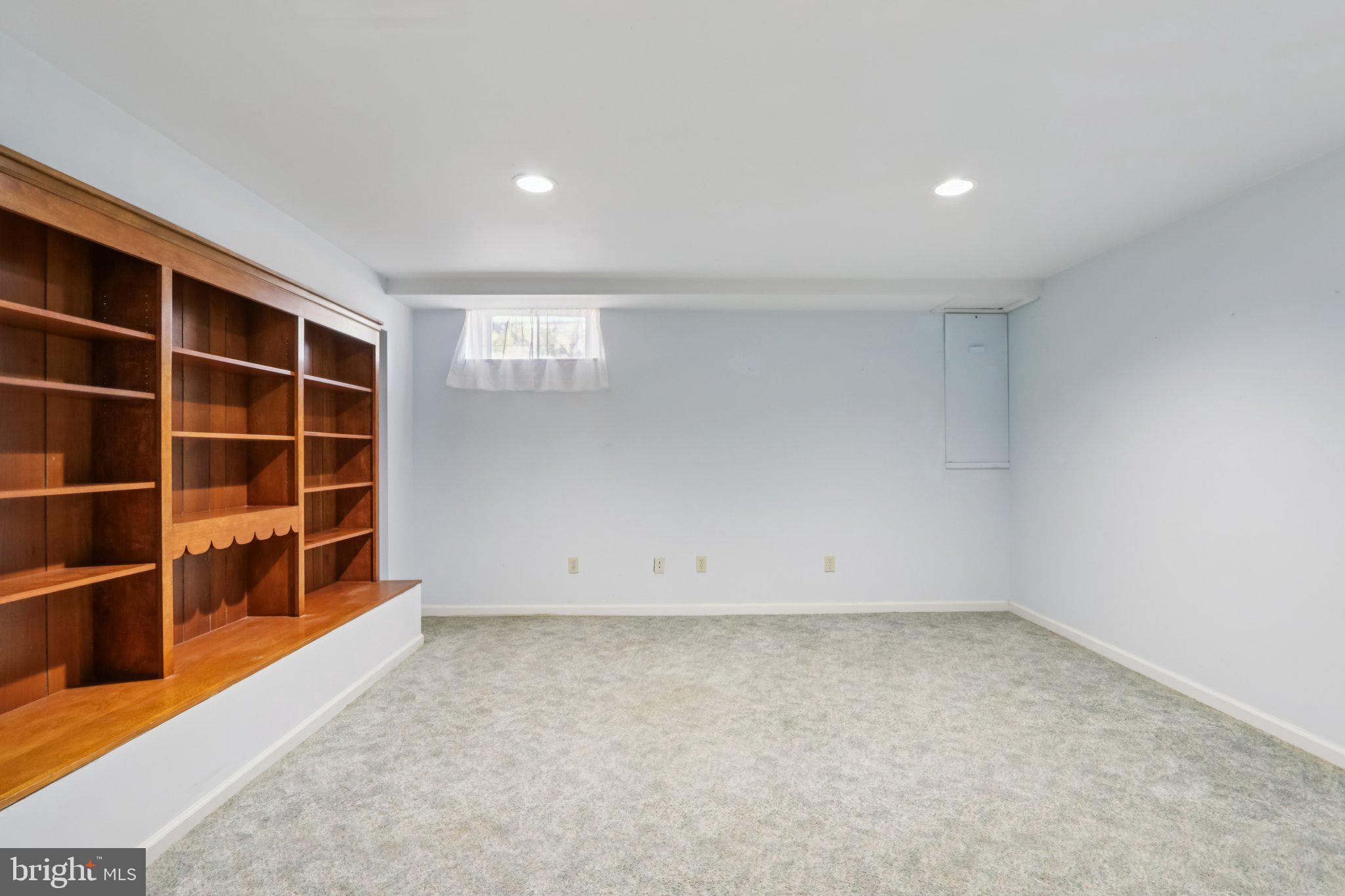 MAPLE GLEN - Residential