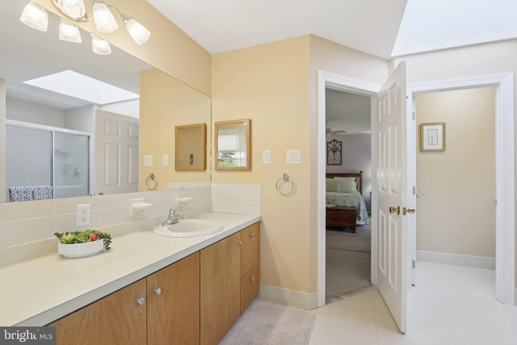 MAPLE GLEN - Residential