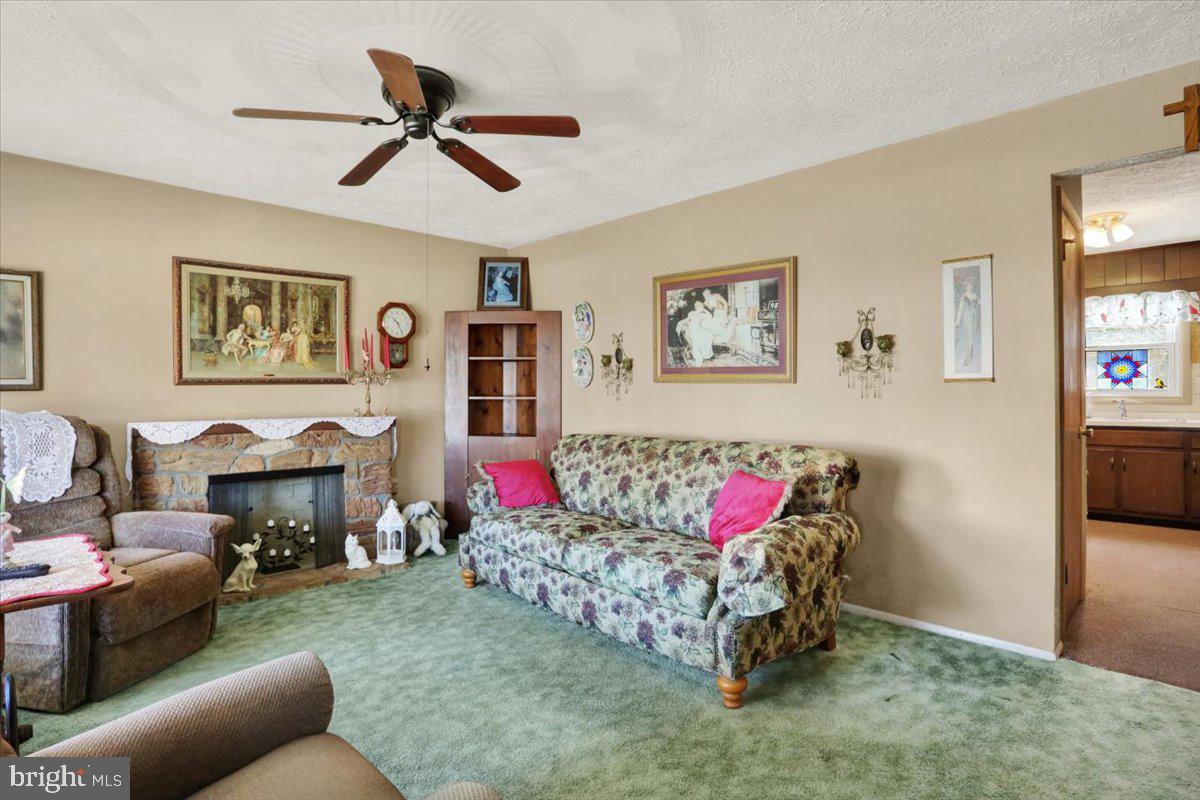 GREENFIELDS - Residential