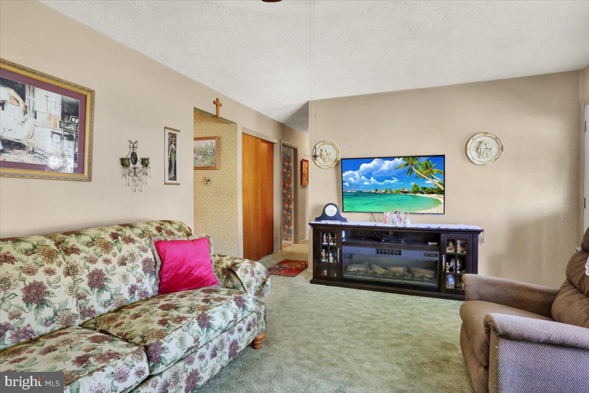 GREENFIELDS - Residential