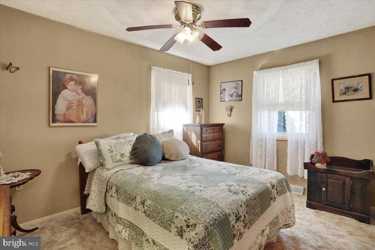 GREENFIELDS - Residential