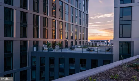 4710 Elm Street Unit 2B-W-0708, Bethesda, MD MLS: MDMC2176702
