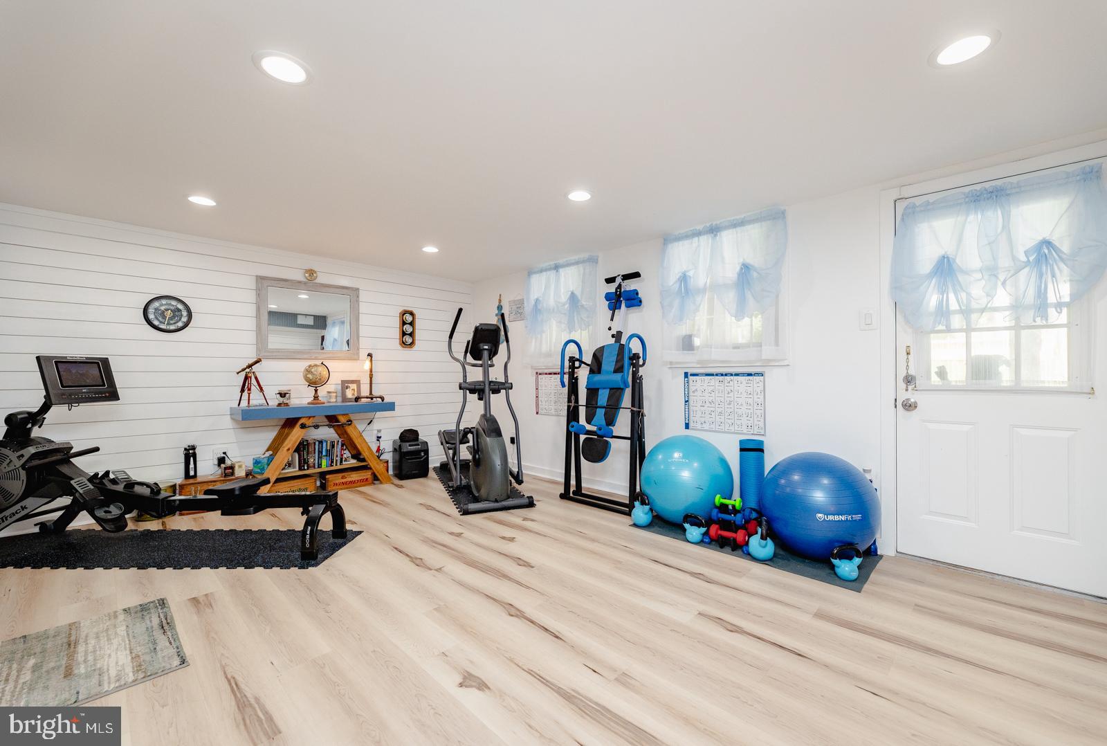 PARKWOOD - Residential