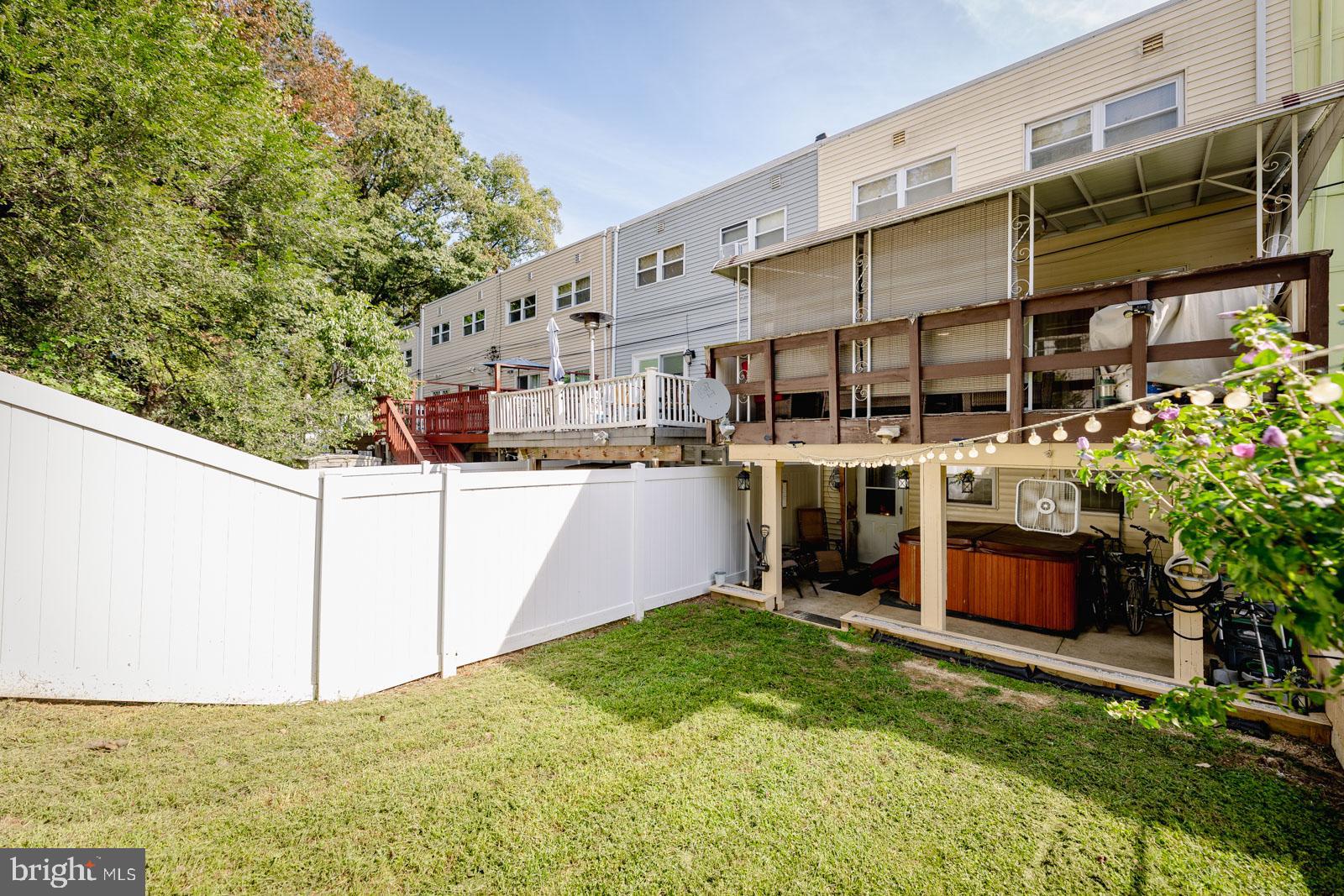 PARKWOOD - Residential