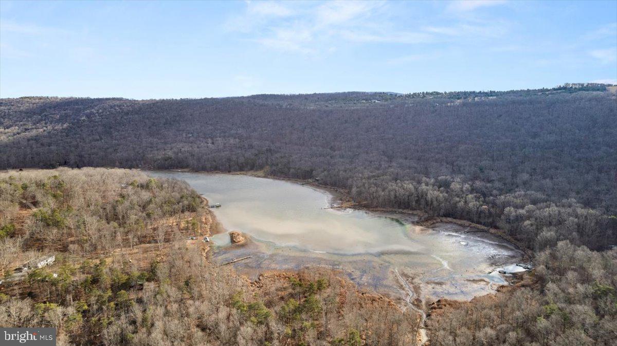 LAKE FERNDALE - Residential