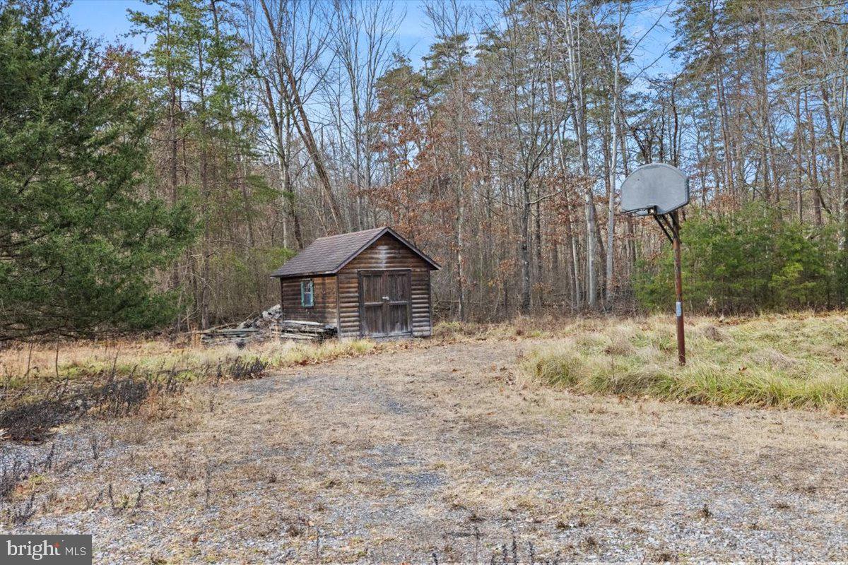 LAKE FERNDALE - Residential