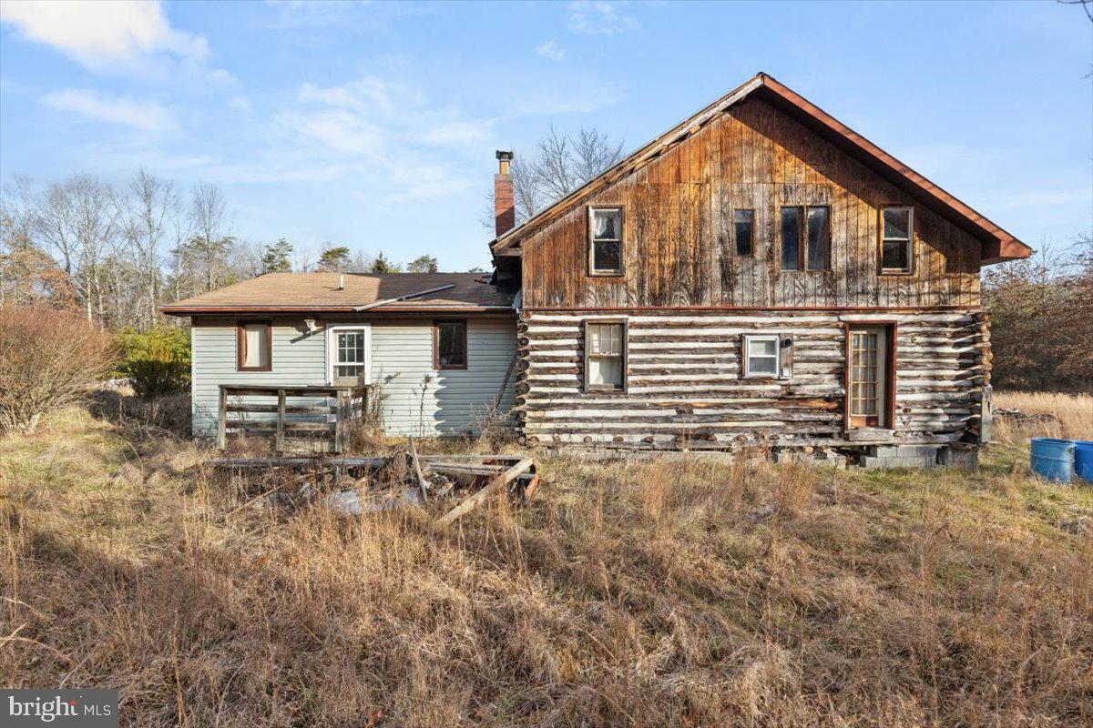 LAKE FERNDALE - Residential