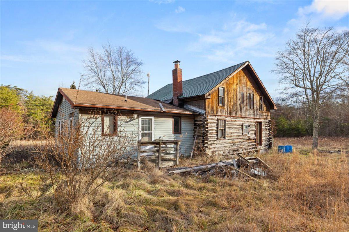 LAKE FERNDALE - Residential