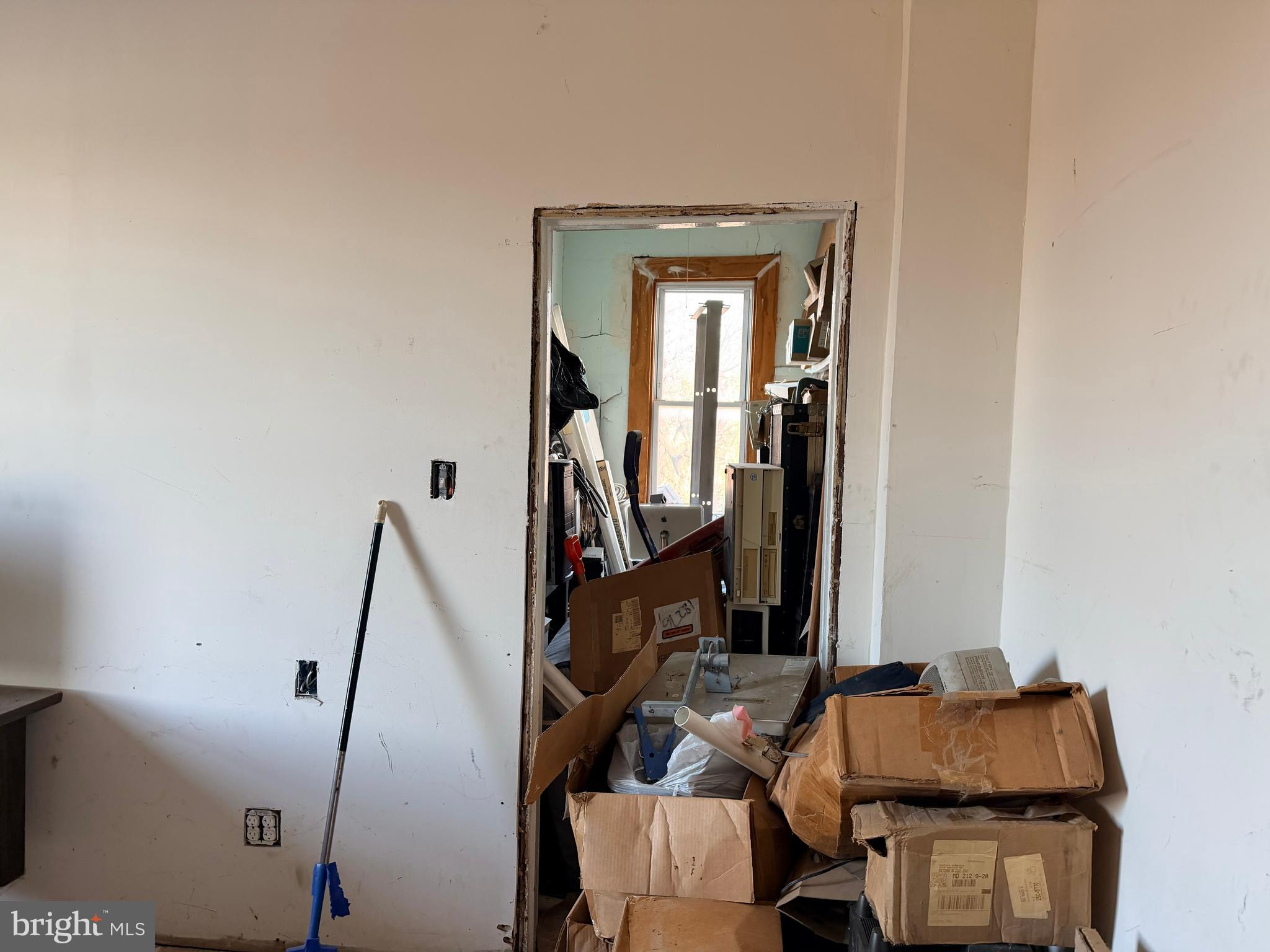 HAMPDEN HISTORIC DISTRICT - Residential Income