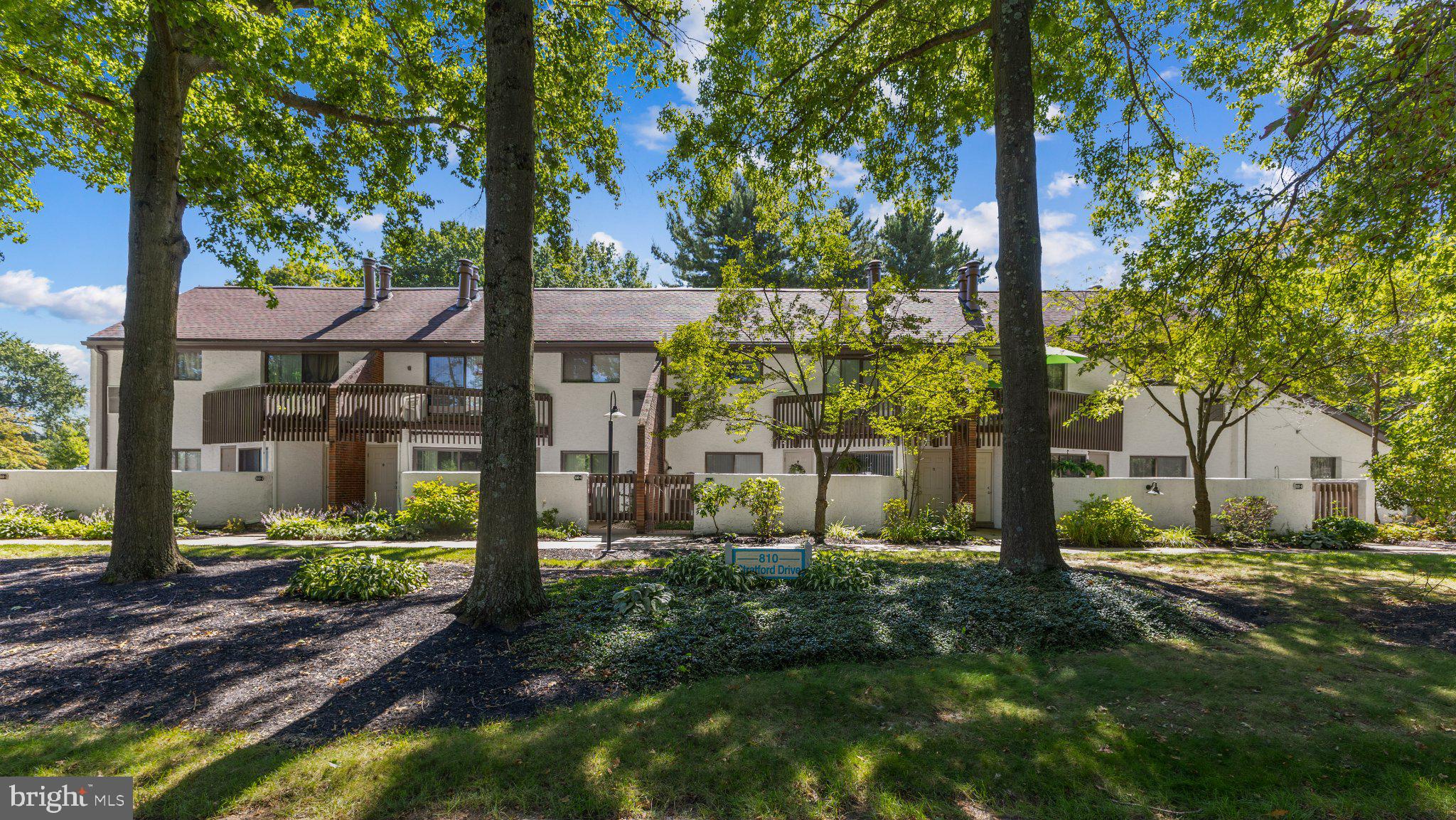 810 STRATFORD DRIVE 7