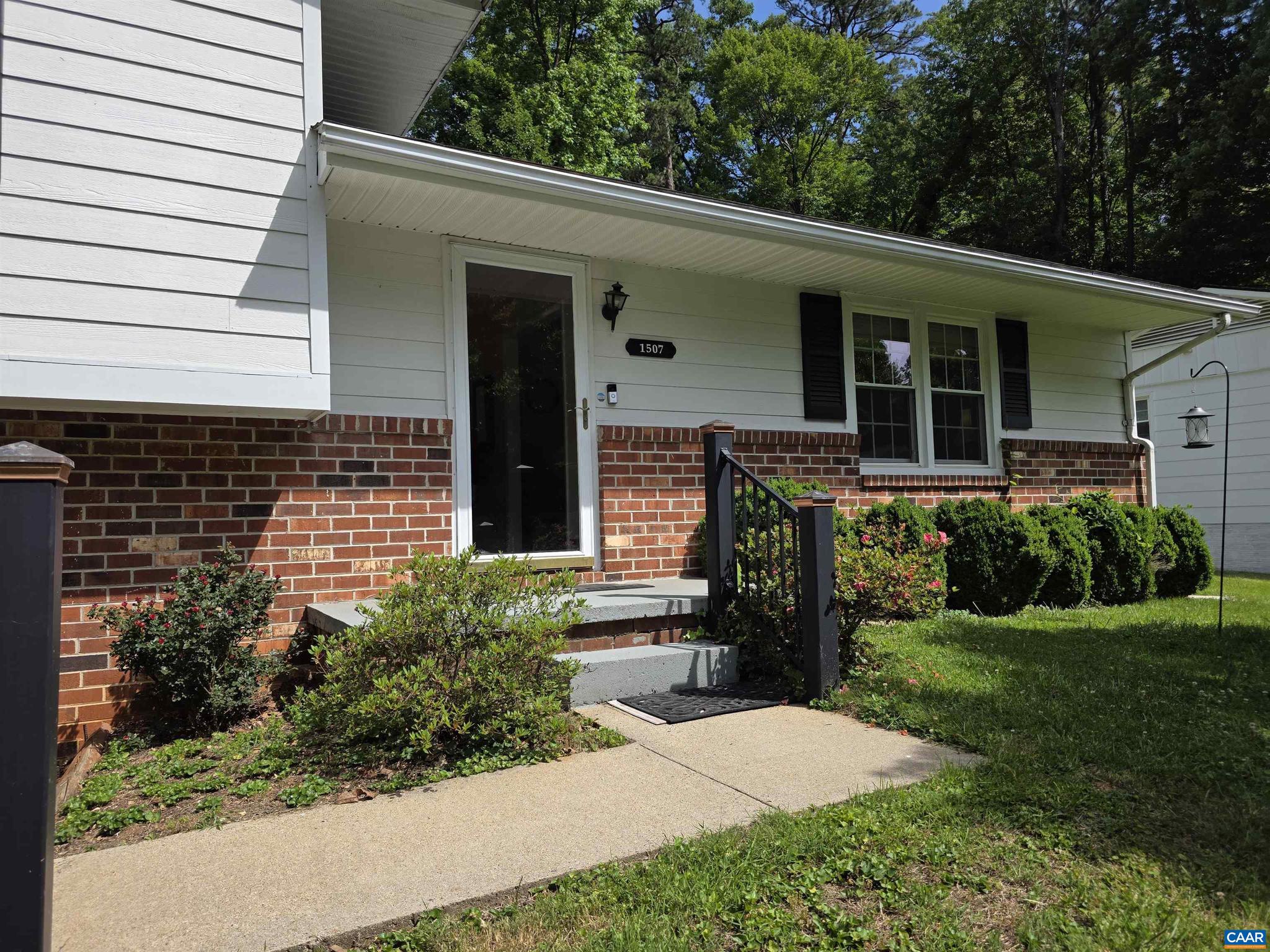 1507 RICKY RD