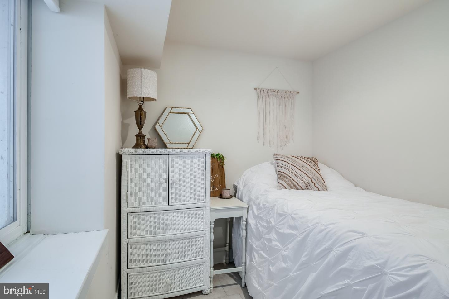 POINT BREEZE - Residential Lease