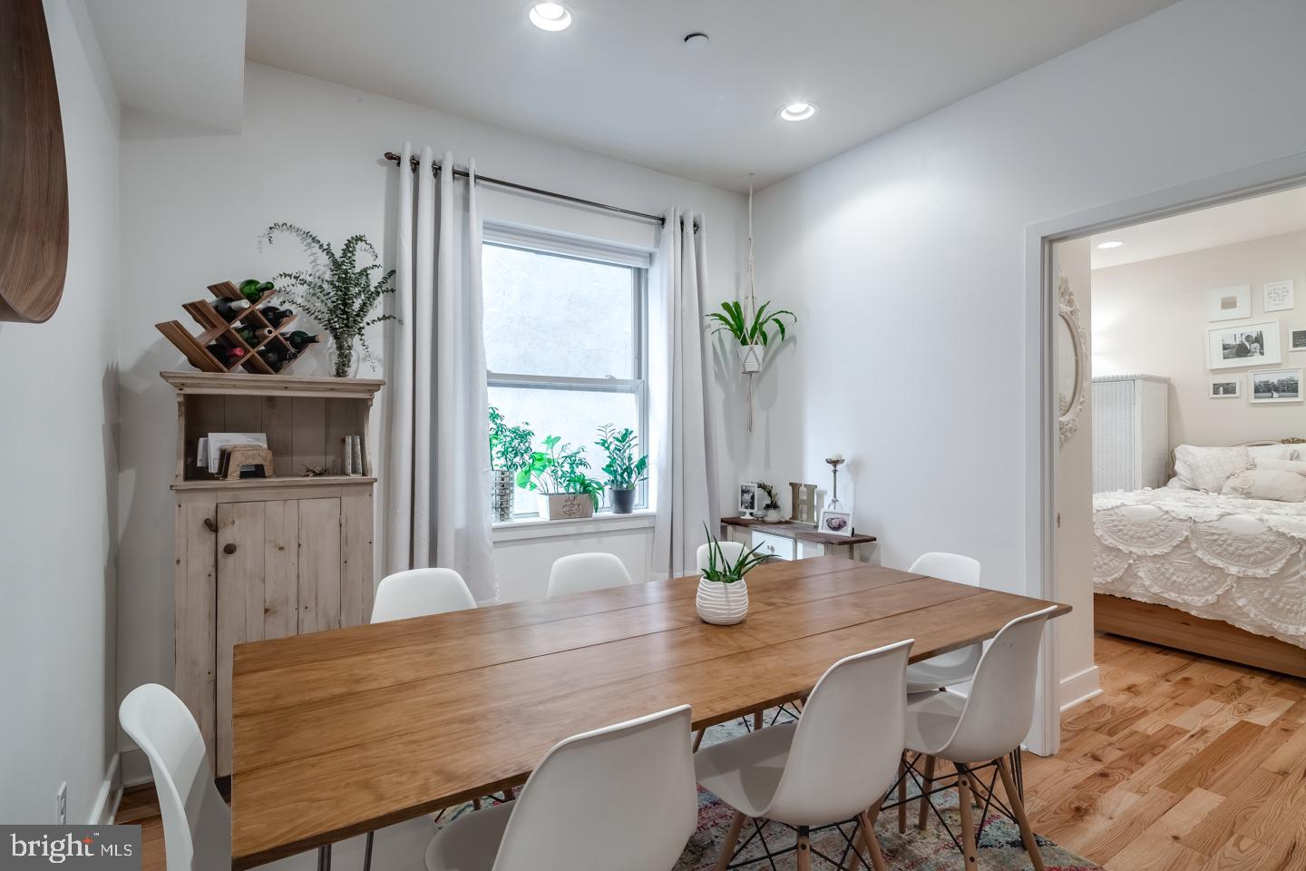 POINT BREEZE - Residential Lease