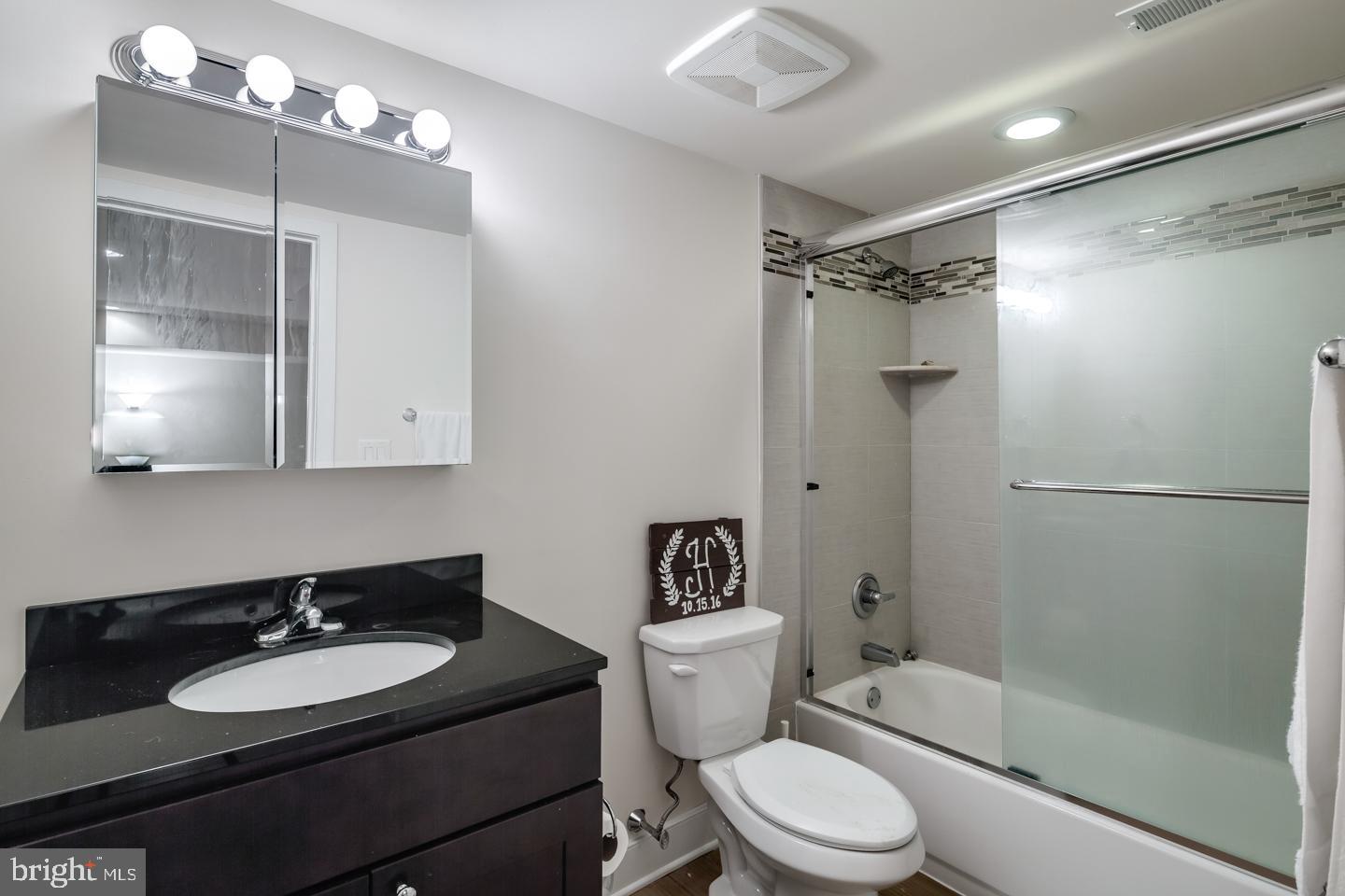 POINT BREEZE - Residential Lease