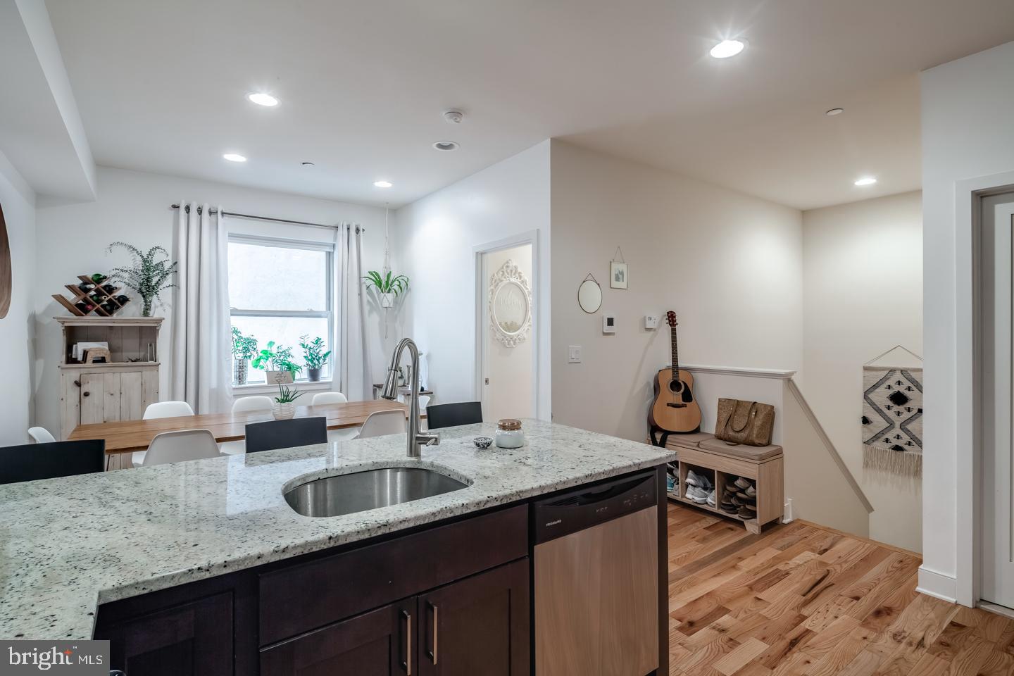 POINT BREEZE - Residential Lease