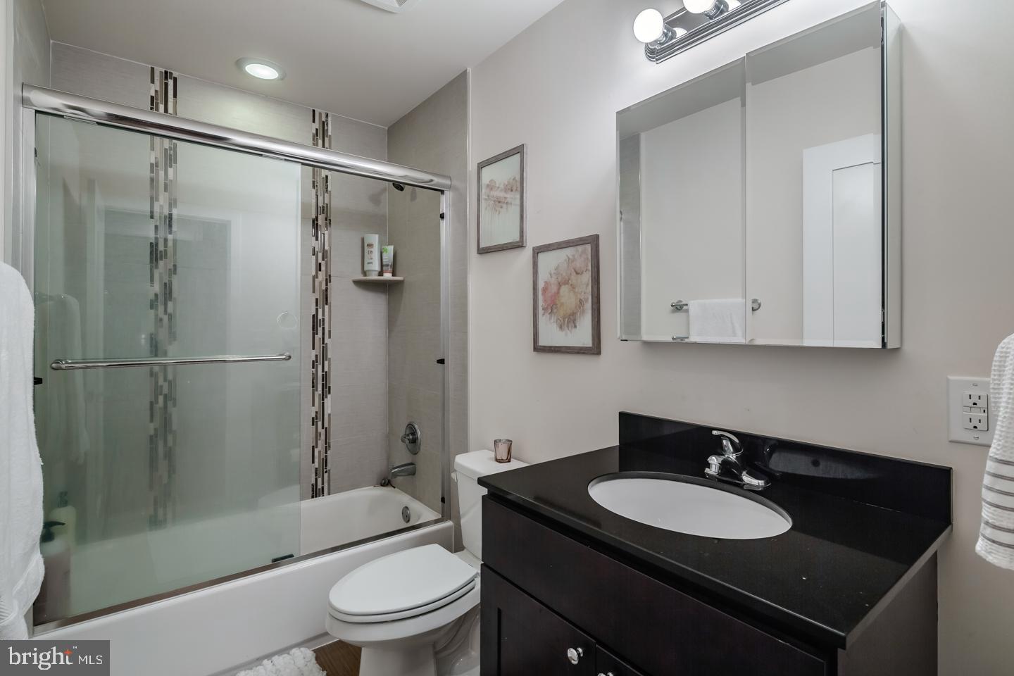 POINT BREEZE - Residential Lease