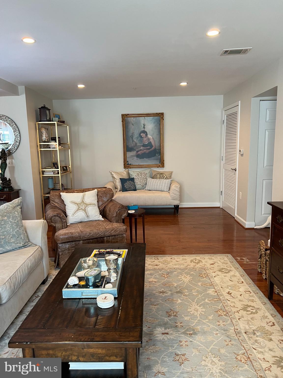 WEST VILLAGE OF SHIRLINGTON - Residential Lease