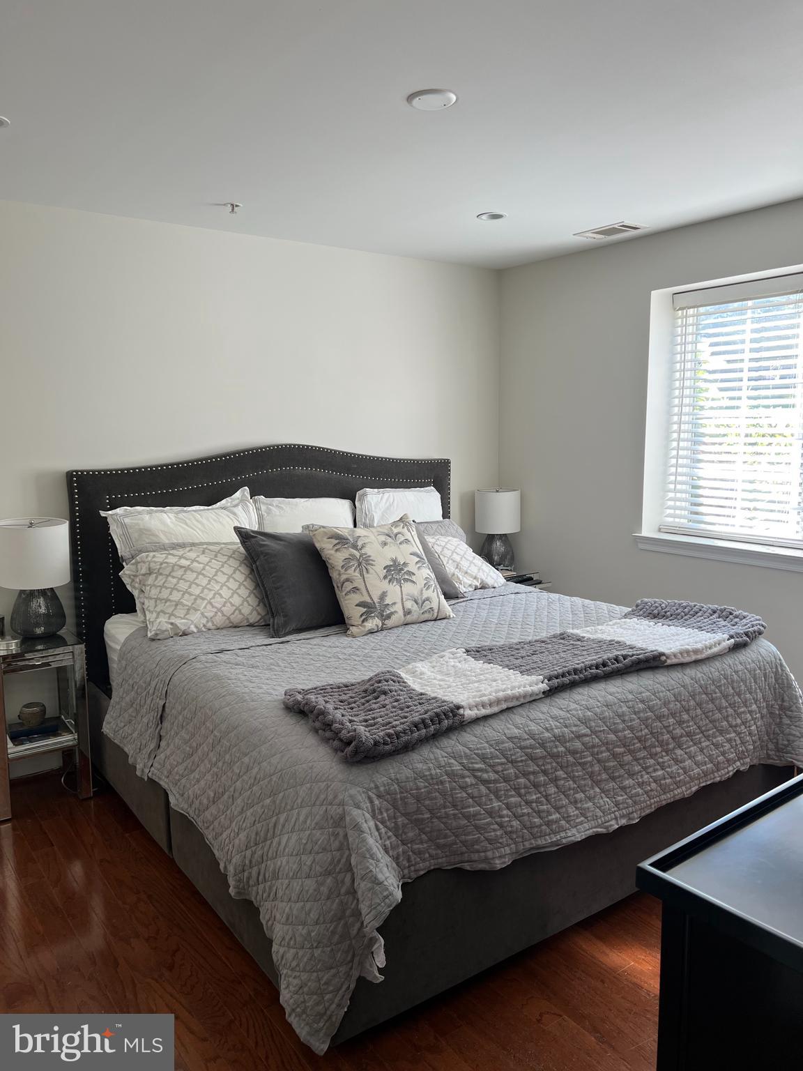 WEST VILLAGE OF SHIRLINGTON - Residential Lease