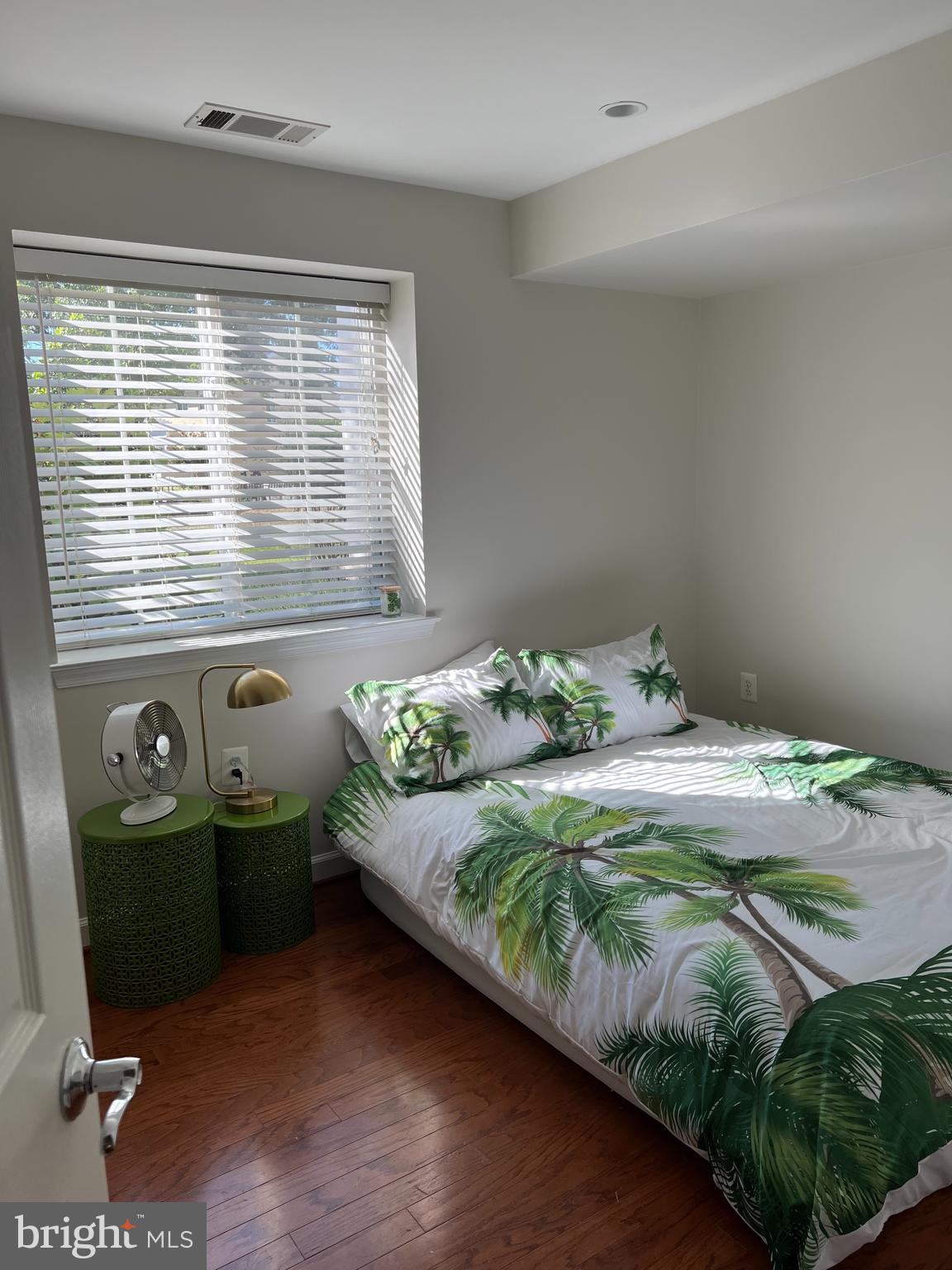 WEST VILLAGE OF SHIRLINGTON - Residential Lease