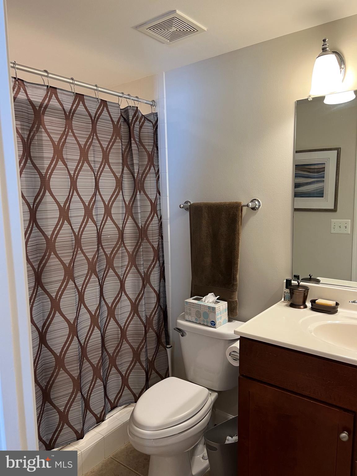 WEST VILLAGE OF SHIRLINGTON - Residential Lease