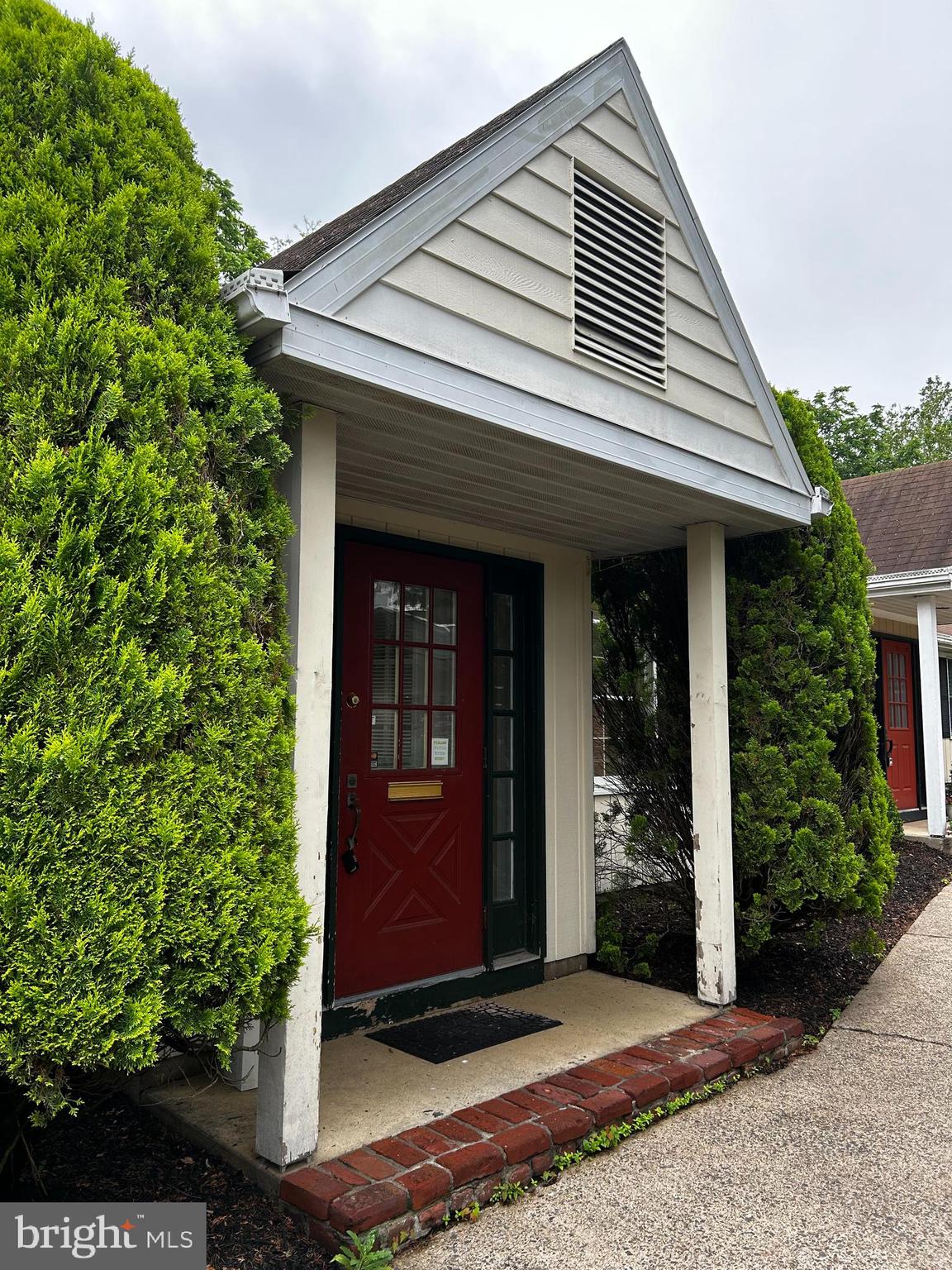 Just listed: a 1,150 square foot professional office condo, now available for sale. Previously used as a medical office, this space is ideal for medical, therapy, or other professional use. The functional layout includes private offices or exam rooms, offering flexibility for a range of business needs. Located in a highly accessible area, this is an excellent opportunity for owner-users or investors alike. Contact us today to schedule a tour.