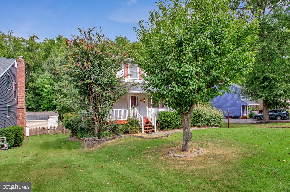 1182 BAY HIGHLANDS DRIVE