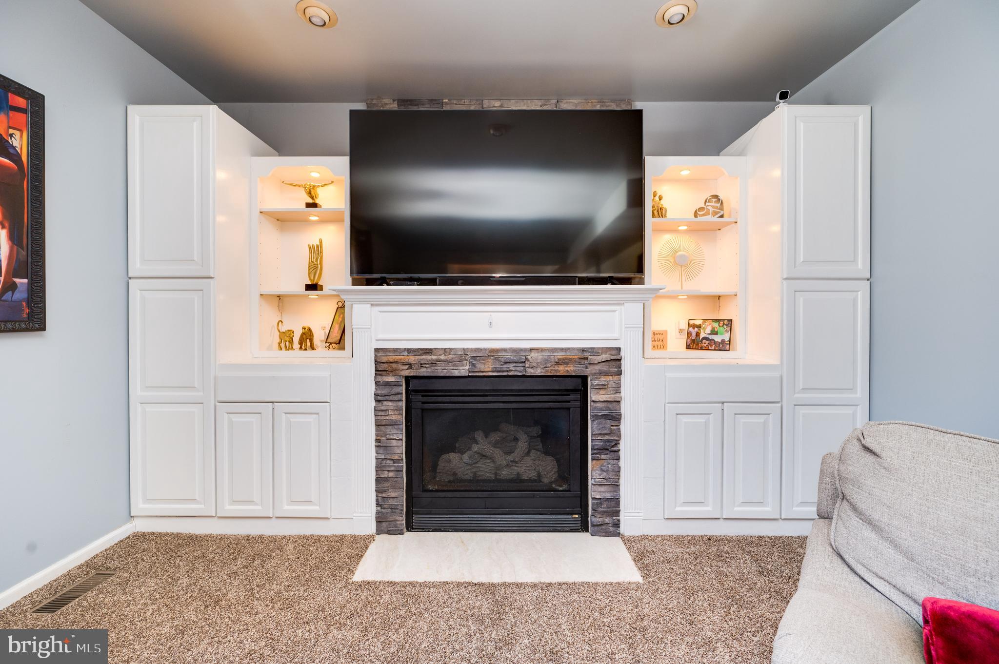 RIVERS BEND - Residential