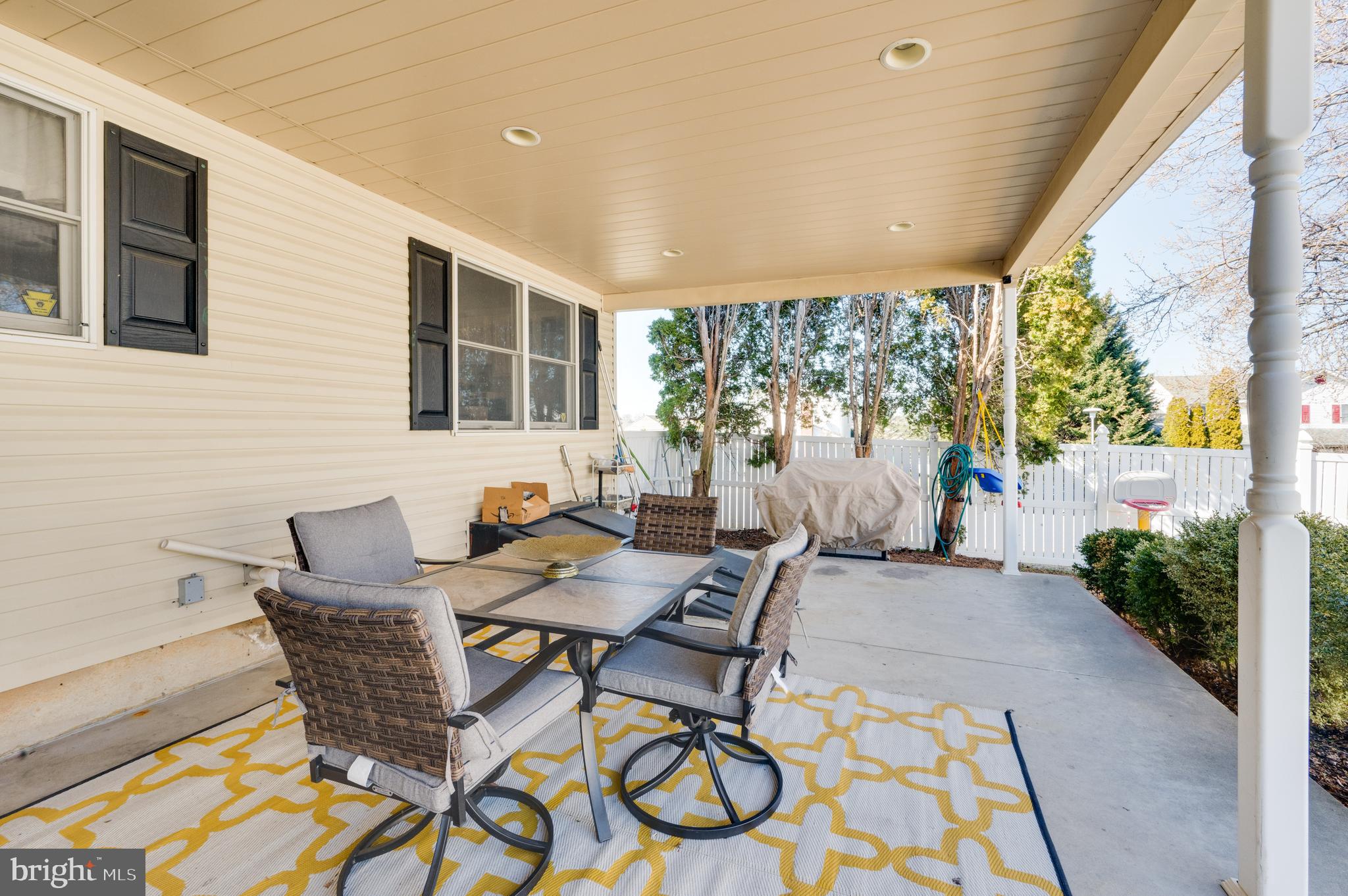 RIVERS BEND - Residential