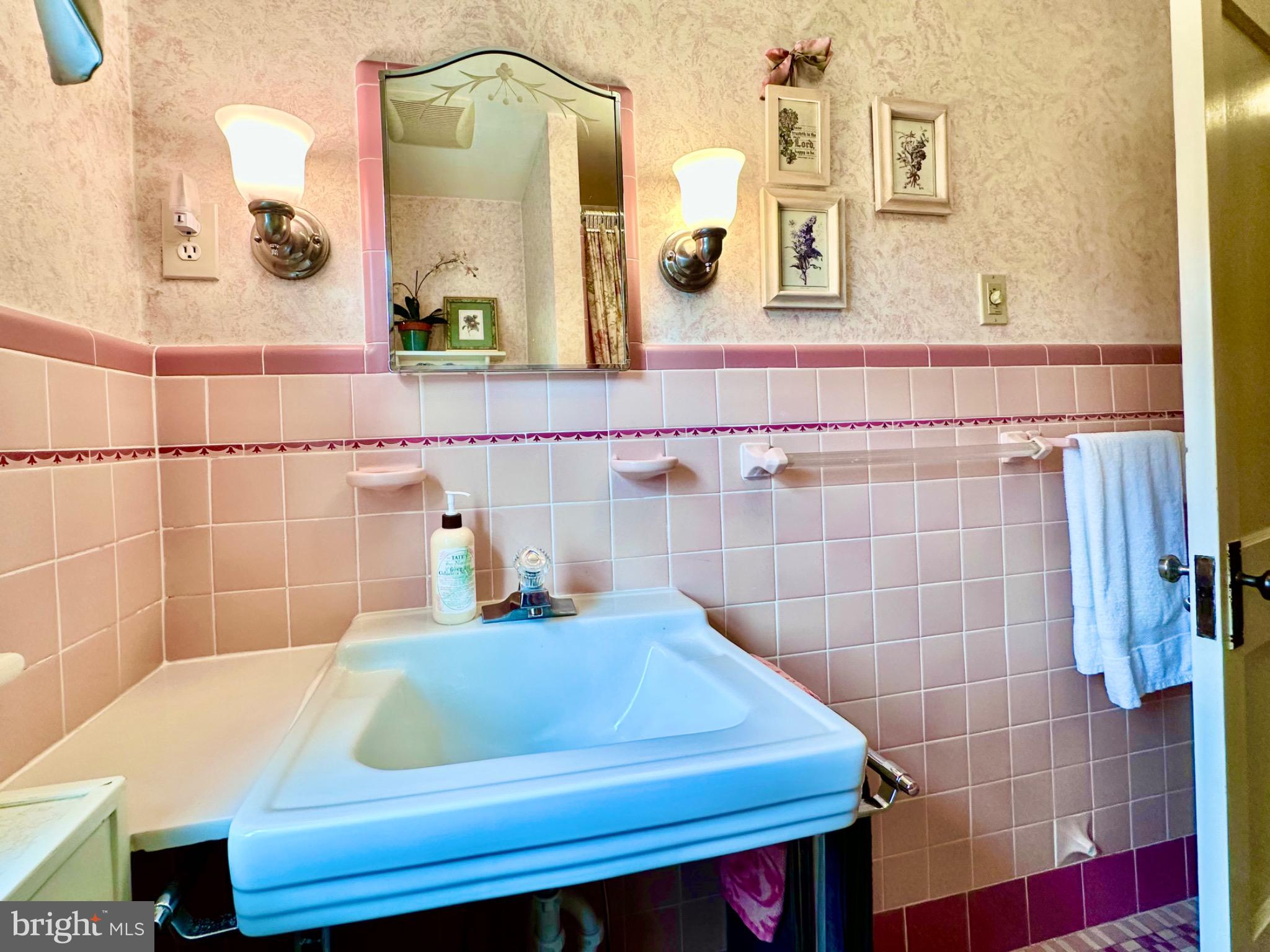 SUMMER HILL - Residential