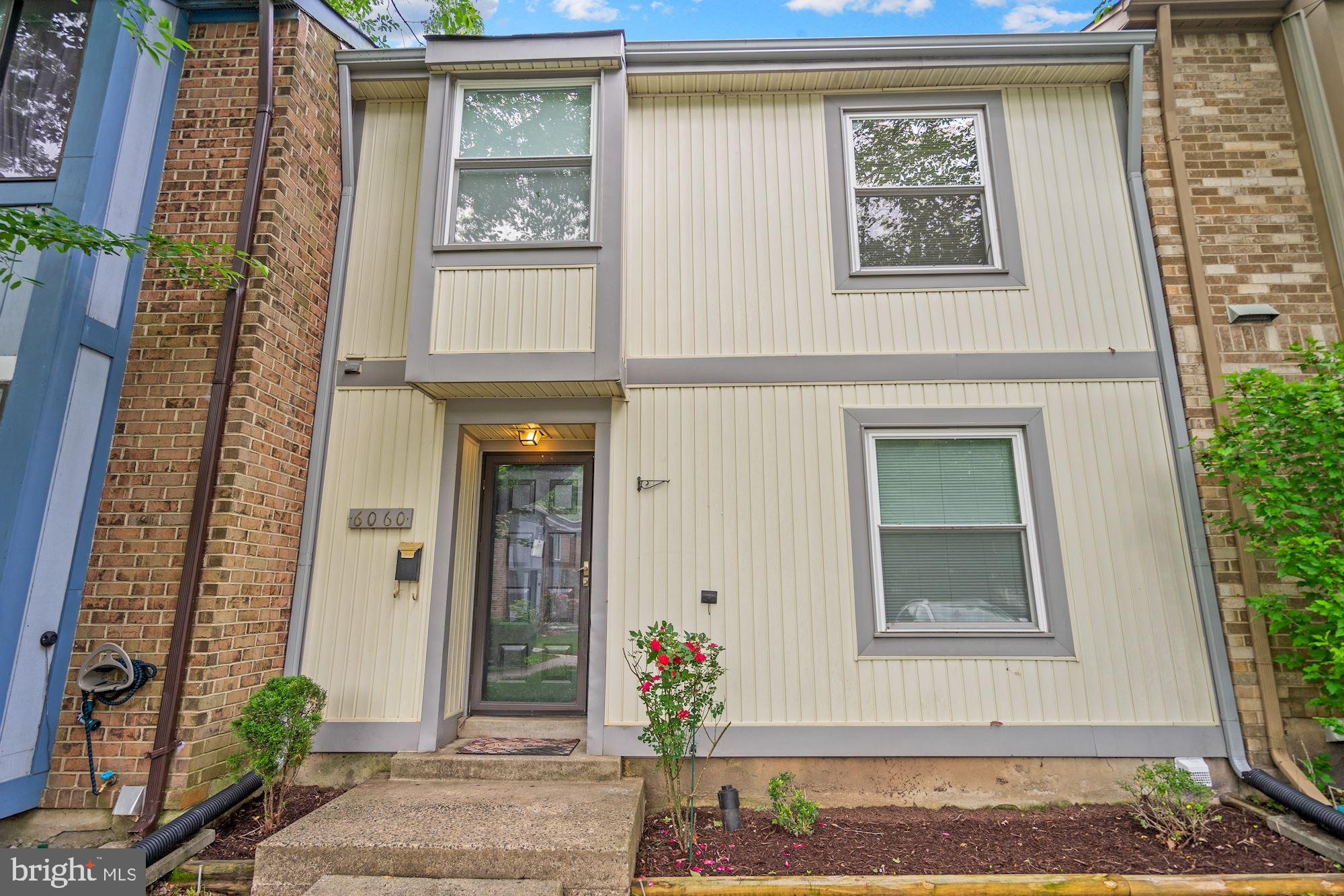 6060 HOLLOW KNOLL COURT