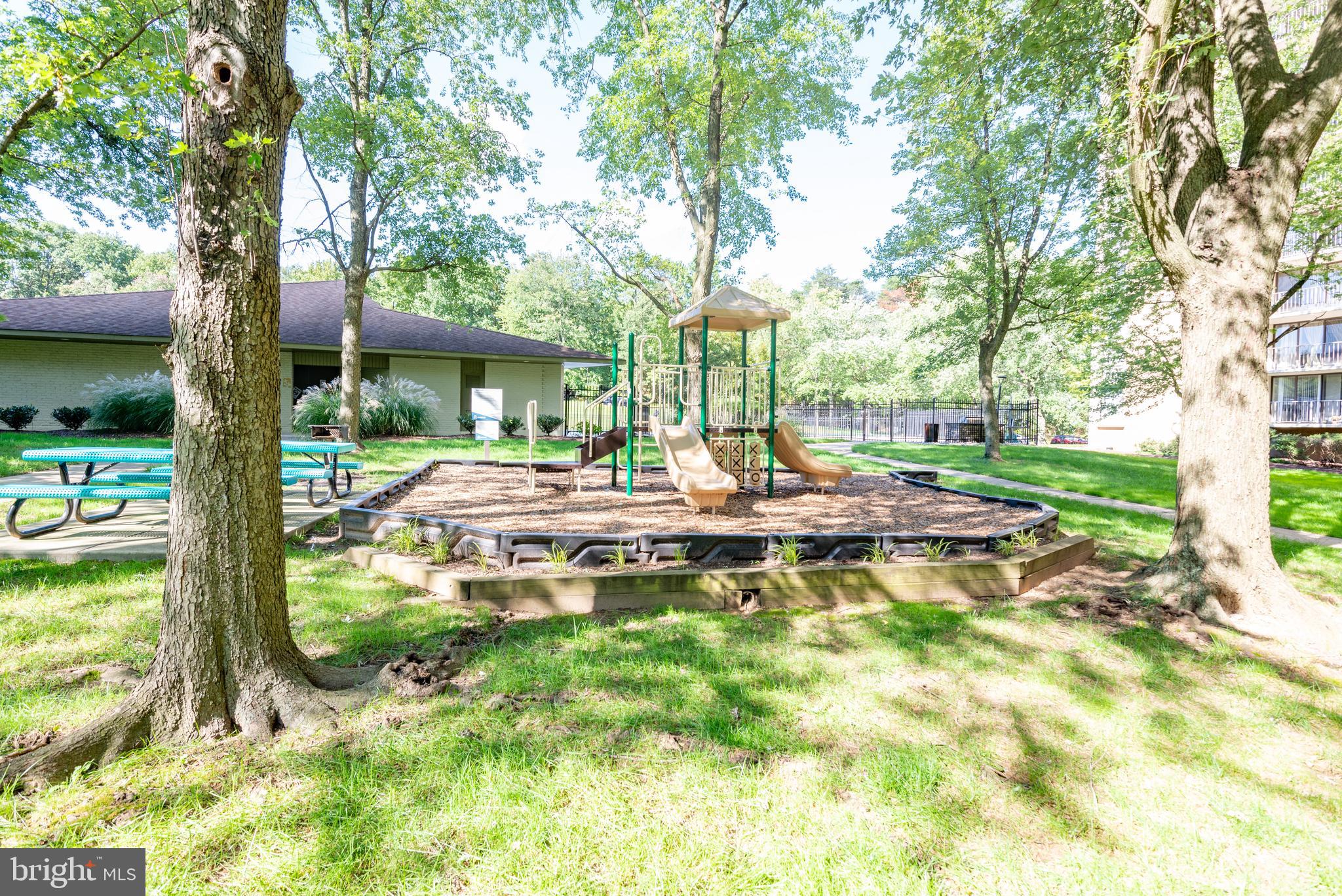 WESTCHESTER PARK I - Residential