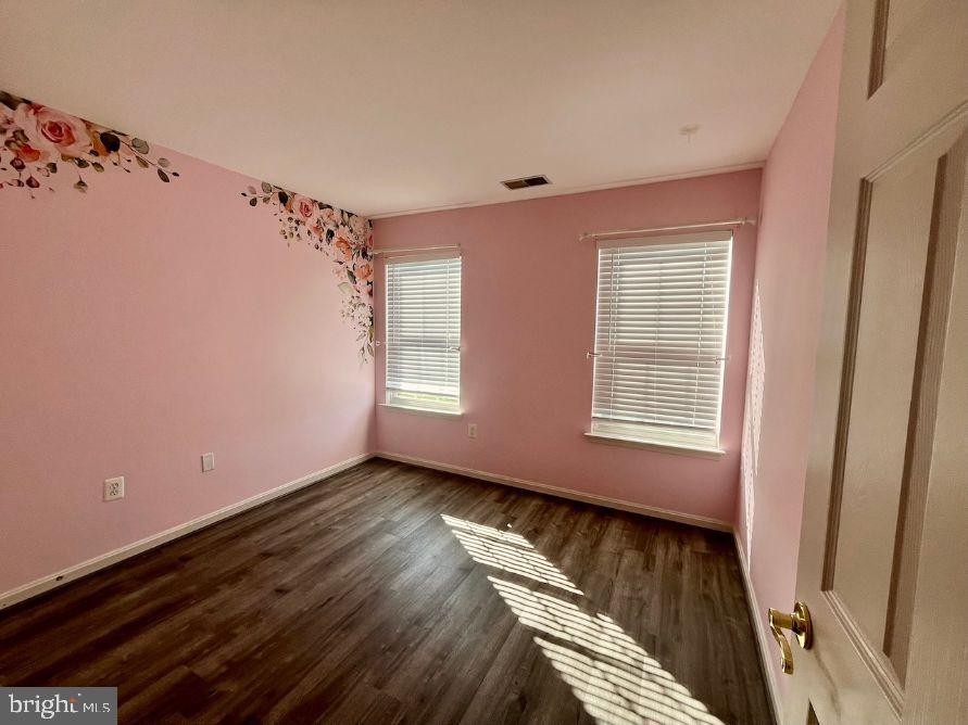 AUTUMN CHASE HUNT - Residential