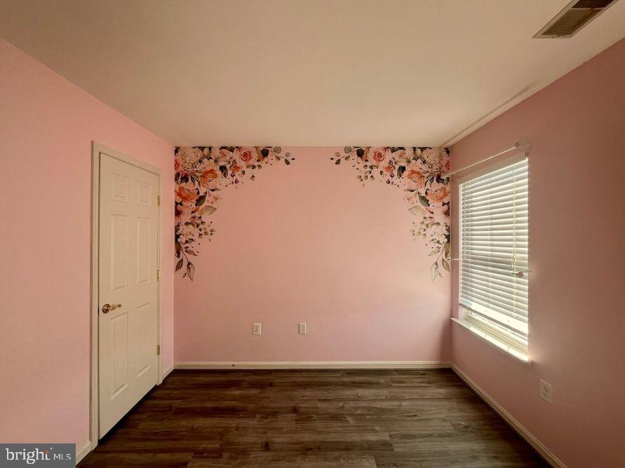 AUTUMN CHASE HUNT - Residential