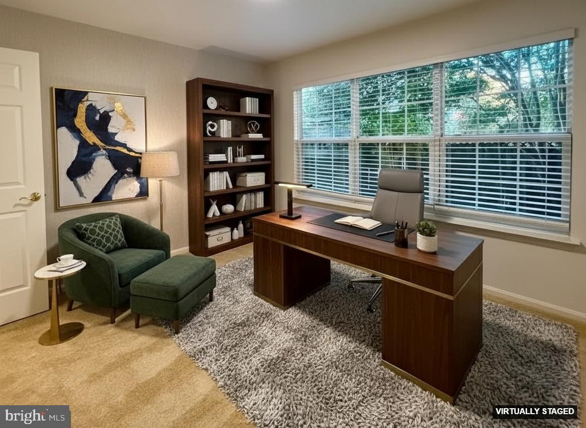 AUTUMN CHASE HUNT - Residential