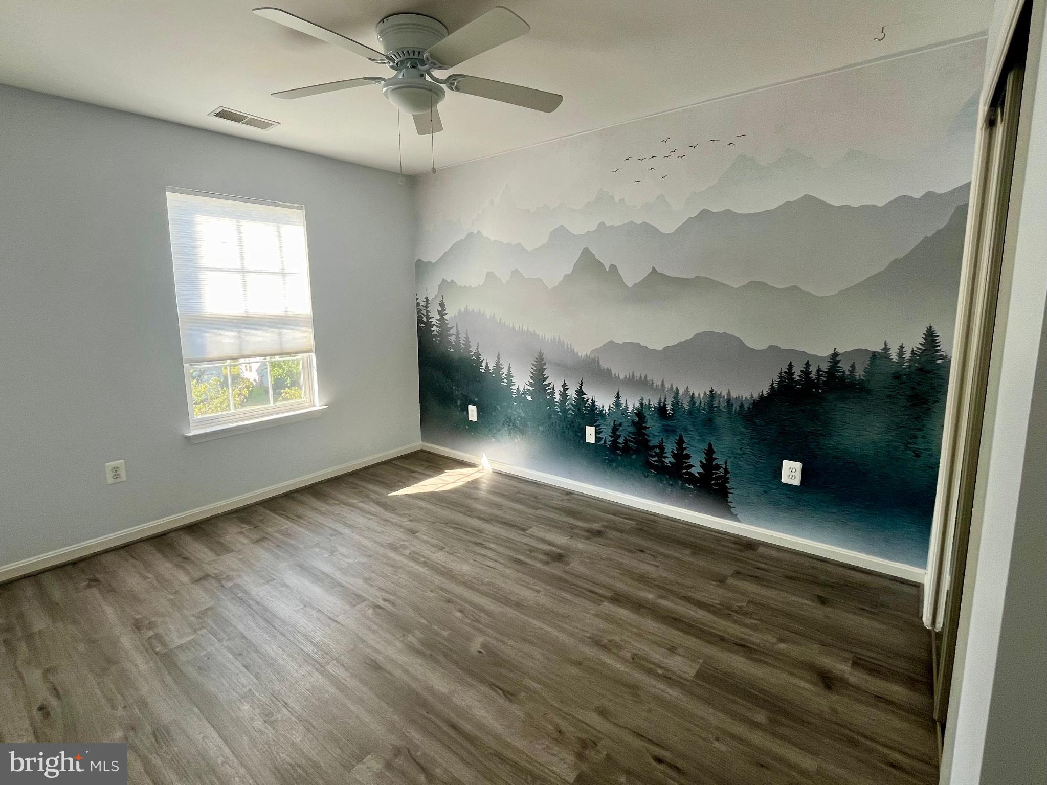 AUTUMN CHASE HUNT - Residential