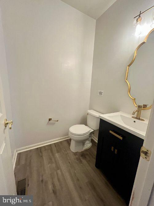 AUTUMN CHASE HUNT - Residential