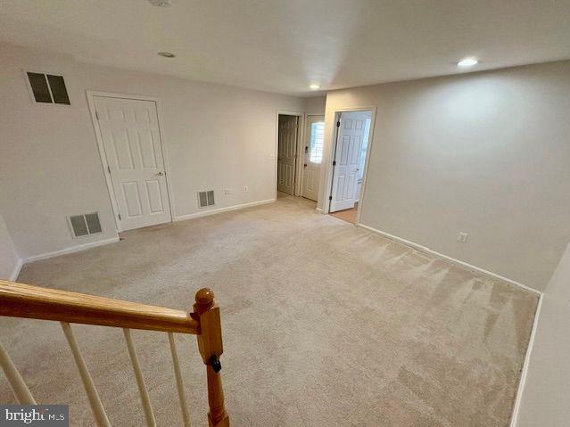 AUTUMN CHASE HUNT - Residential