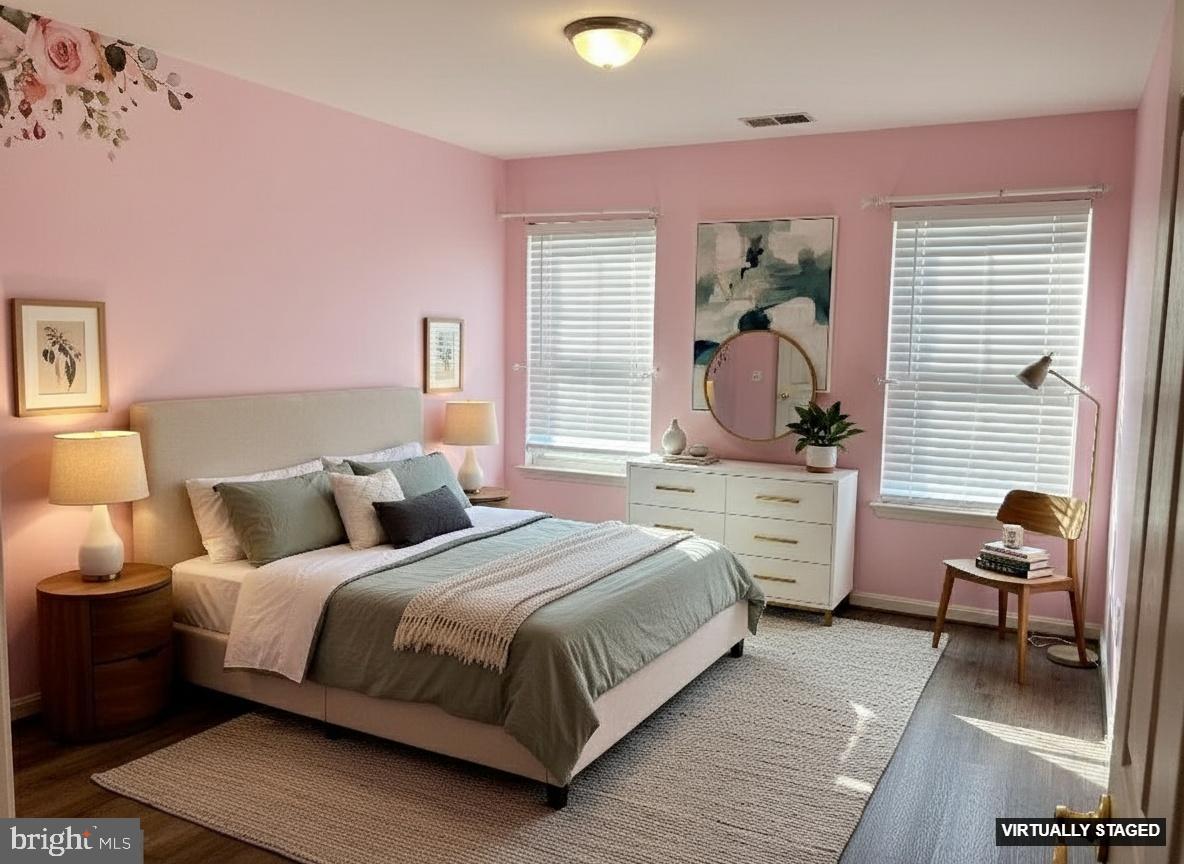 AUTUMN CHASE HUNT - Residential