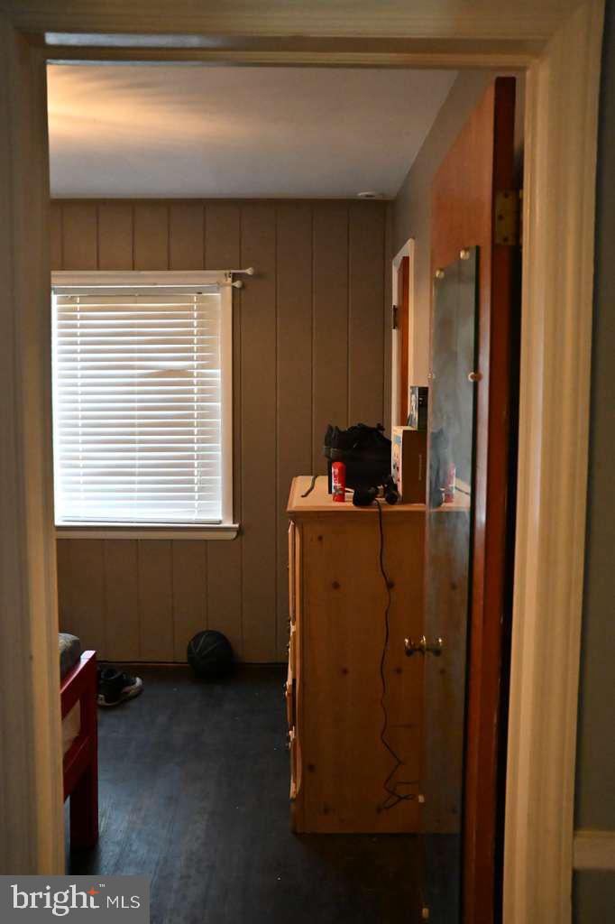 MAUGANSVILLE - Residential