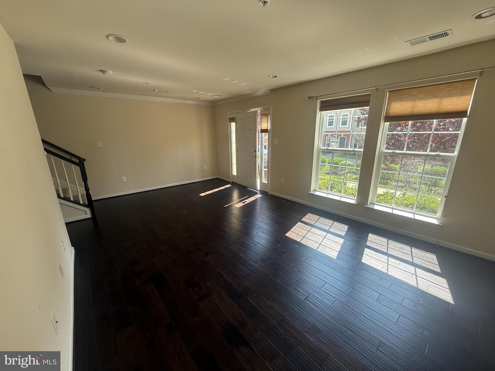 OXFORD SQUARE - Residential Lease